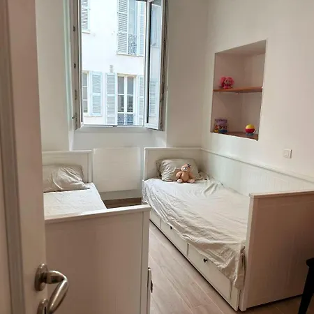 Appartments, *